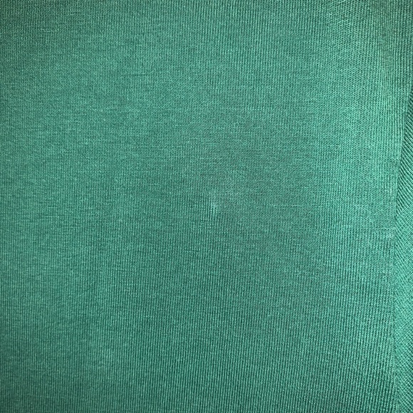 Shein tee - Picture 4 of 4